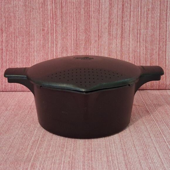 Pampered Chef Other - PAMPERED CHEF Microcooker 8 qt Cup 2 MICROWAVE STEAMER STRAINER LID Black